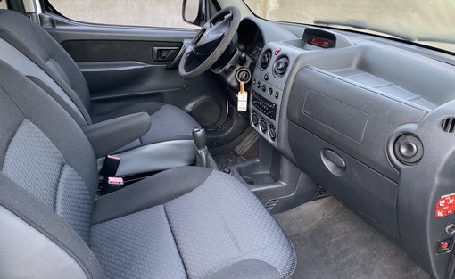Citroën Berlingo 1.6 HDI 75 Ch 2009 - vue 4