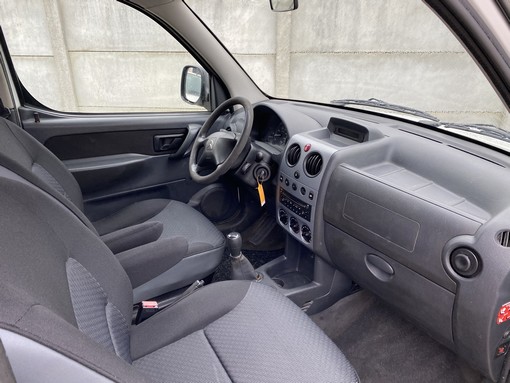 Citroën Berlingo 1.6 HDI 75 Ch 2010 - vue 4