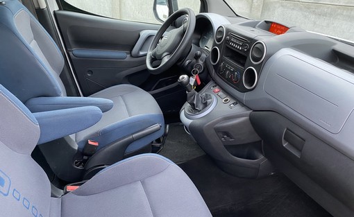 Citroën Berlingo 1.6 HDI 92ch multispaces 2011 - vue 4