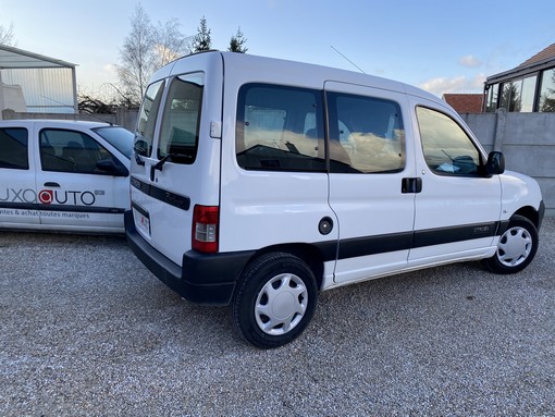 Citroën Berlingo 1.6 HDI 75 Ch 2010 - vue 2