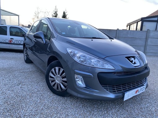 Peugeot 308 1.6 HDI 90 Ch 2009 - vue 3