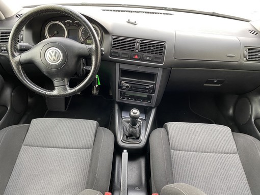 Volkswagen Golf Iv TDI 100ch rabit 2003 - vue 6