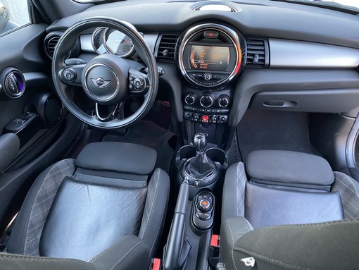 MINI Mini 1.5 cooper 2015 - vue 4