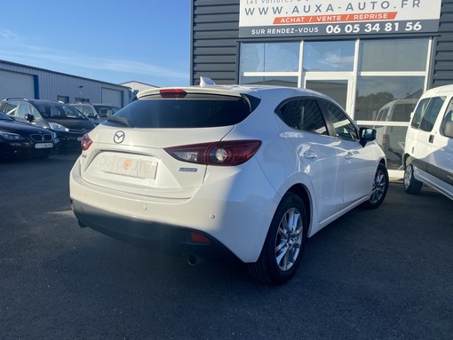 Mazda 3 2.0 120Xch 2015 - vue 4