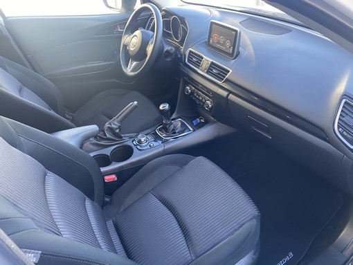 Mazda 3 2.0 120Xch 2015 - vue 5