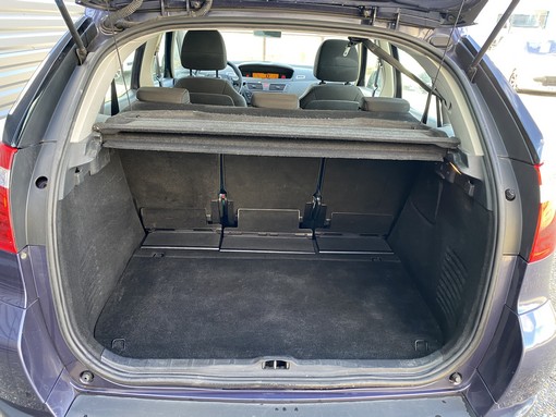 Citroën C4 Picasso 1.6 120 Ch 2010 - vue 8