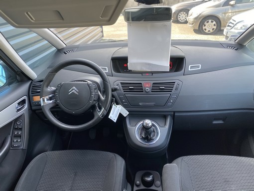 Citroën Grand C4 Picasso 2010 - vue 6