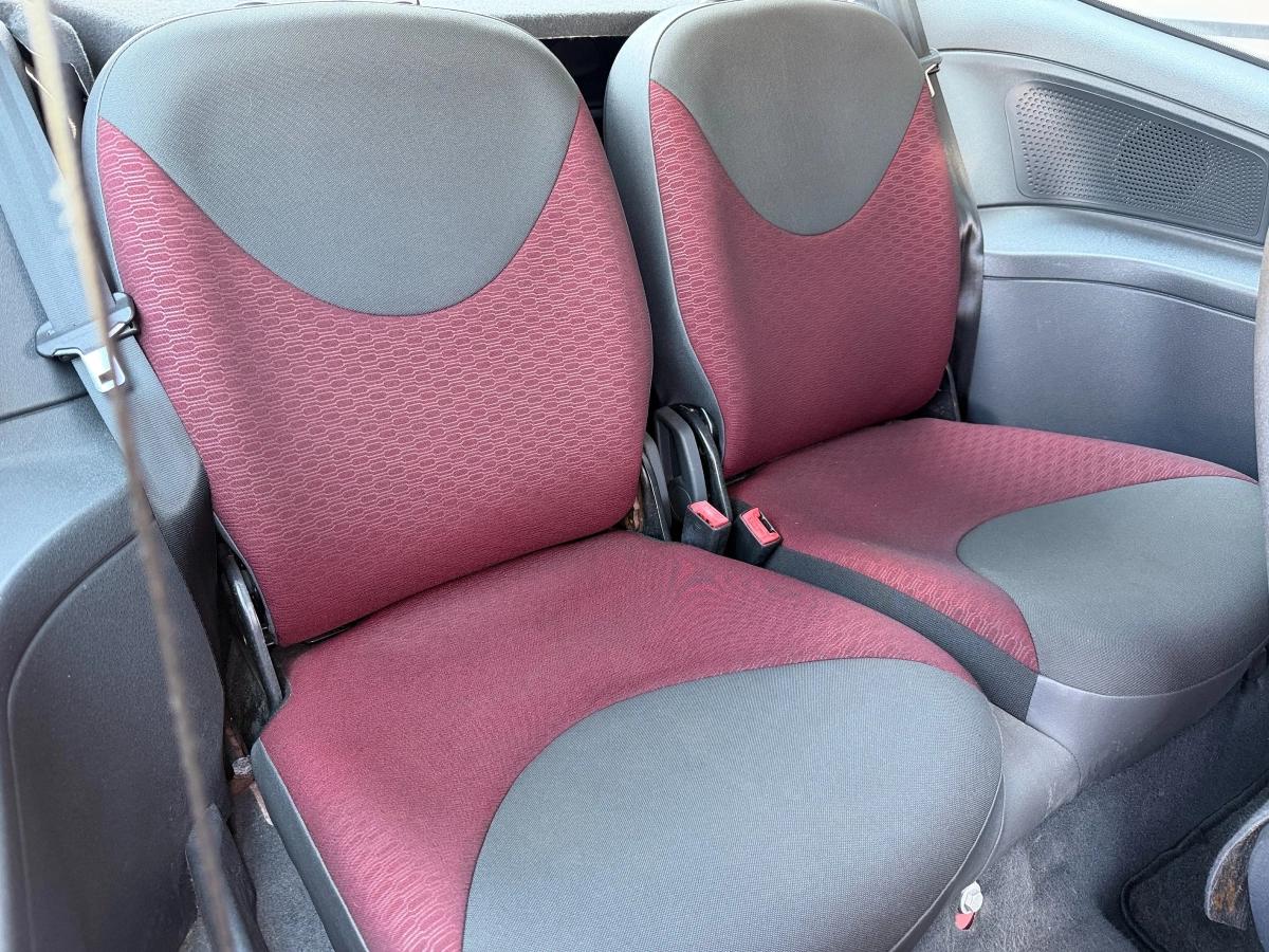 Citroën C2 1.1 60 2009 - vue 13