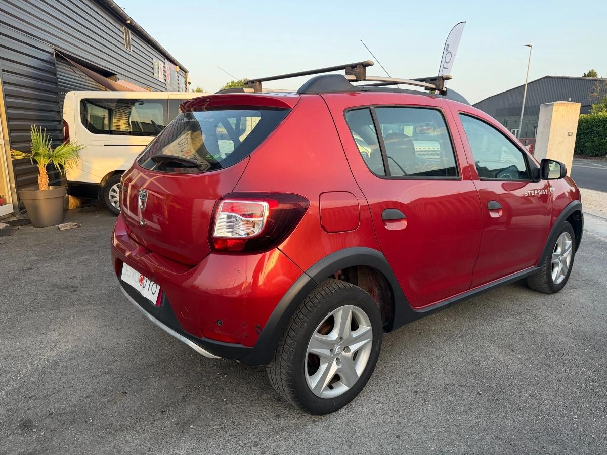 Dacia Sandero STEPWAY 0.9 TCE 90 2012 - vue 2