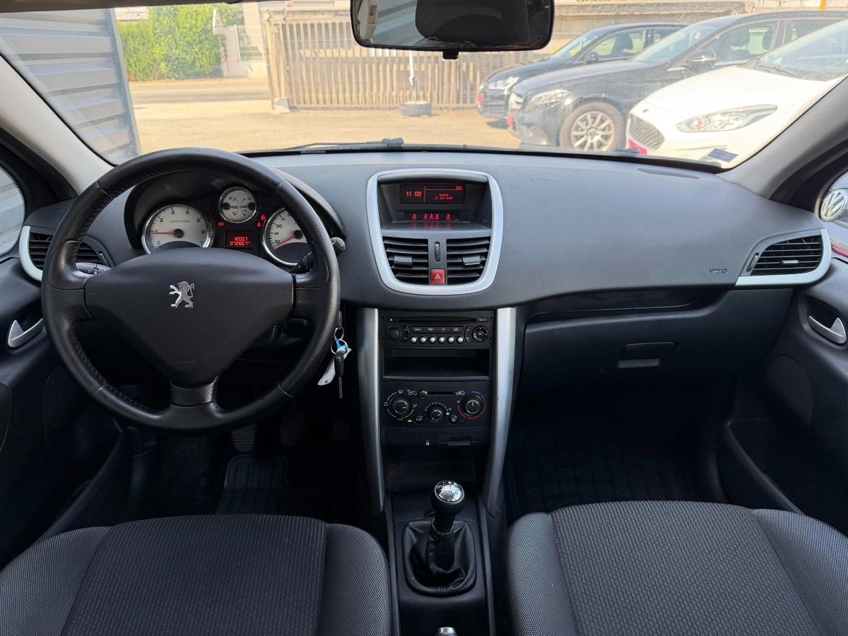 Peugeot 207 1.4 75 ACTIVE 2012 - vue 14