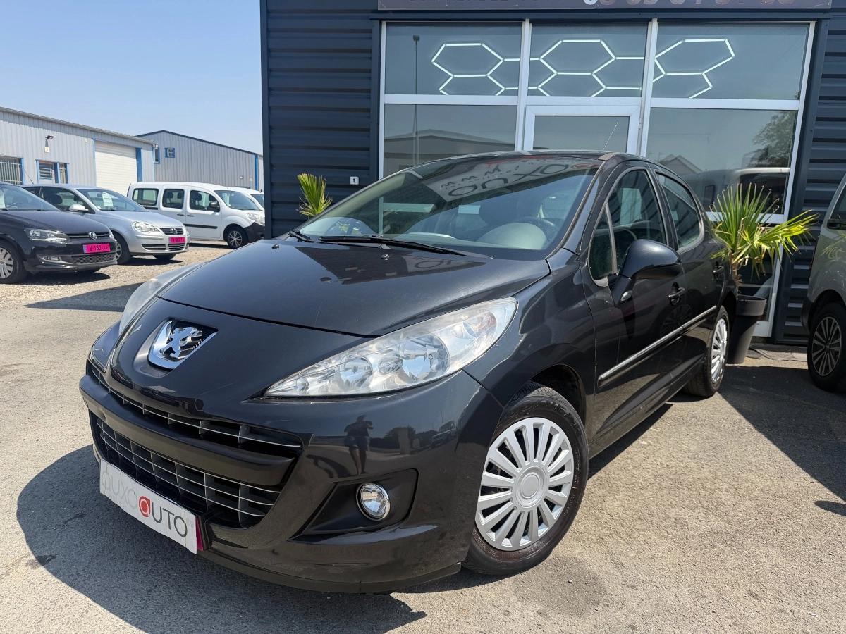 Peugeot 207 1.4 75 ACTIVE 2012 - vue 6