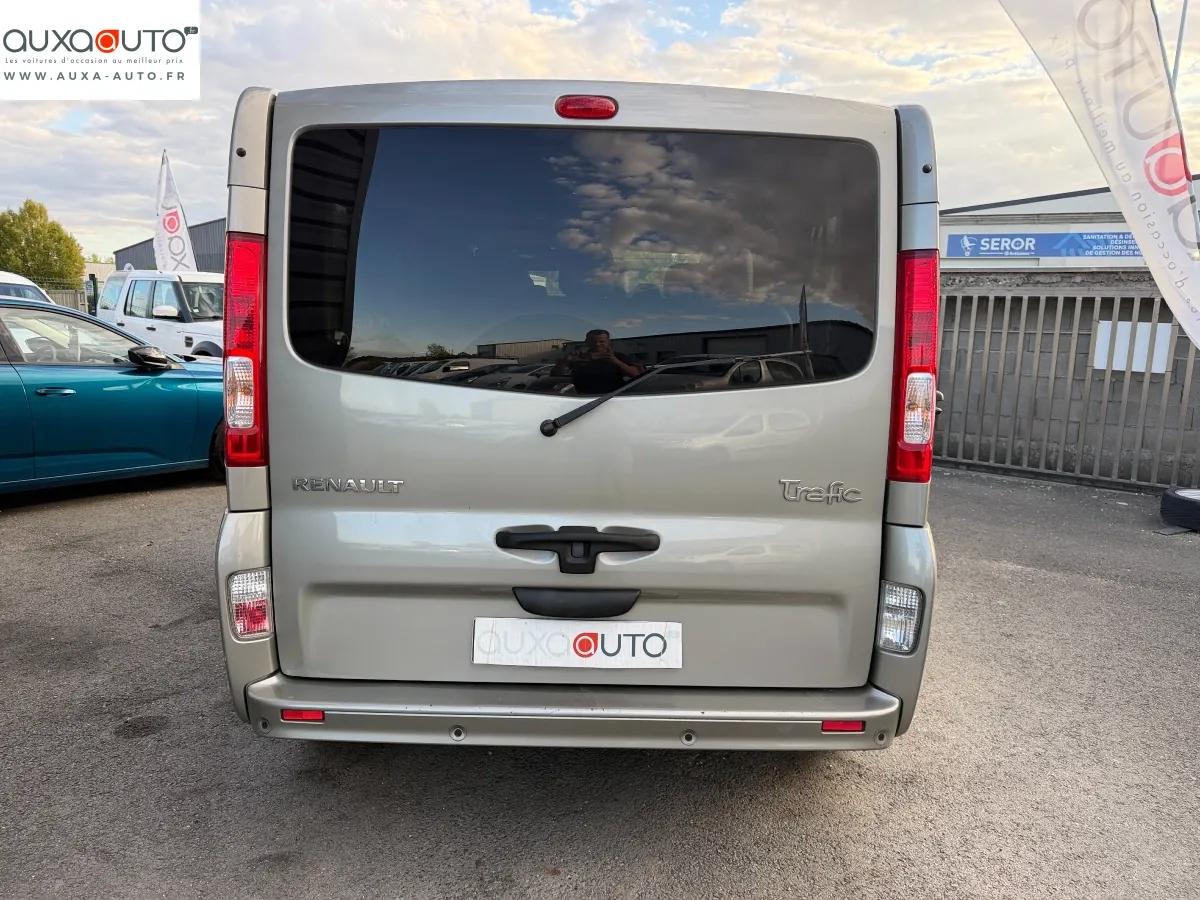 Renault Trafic 2014 - vue 10