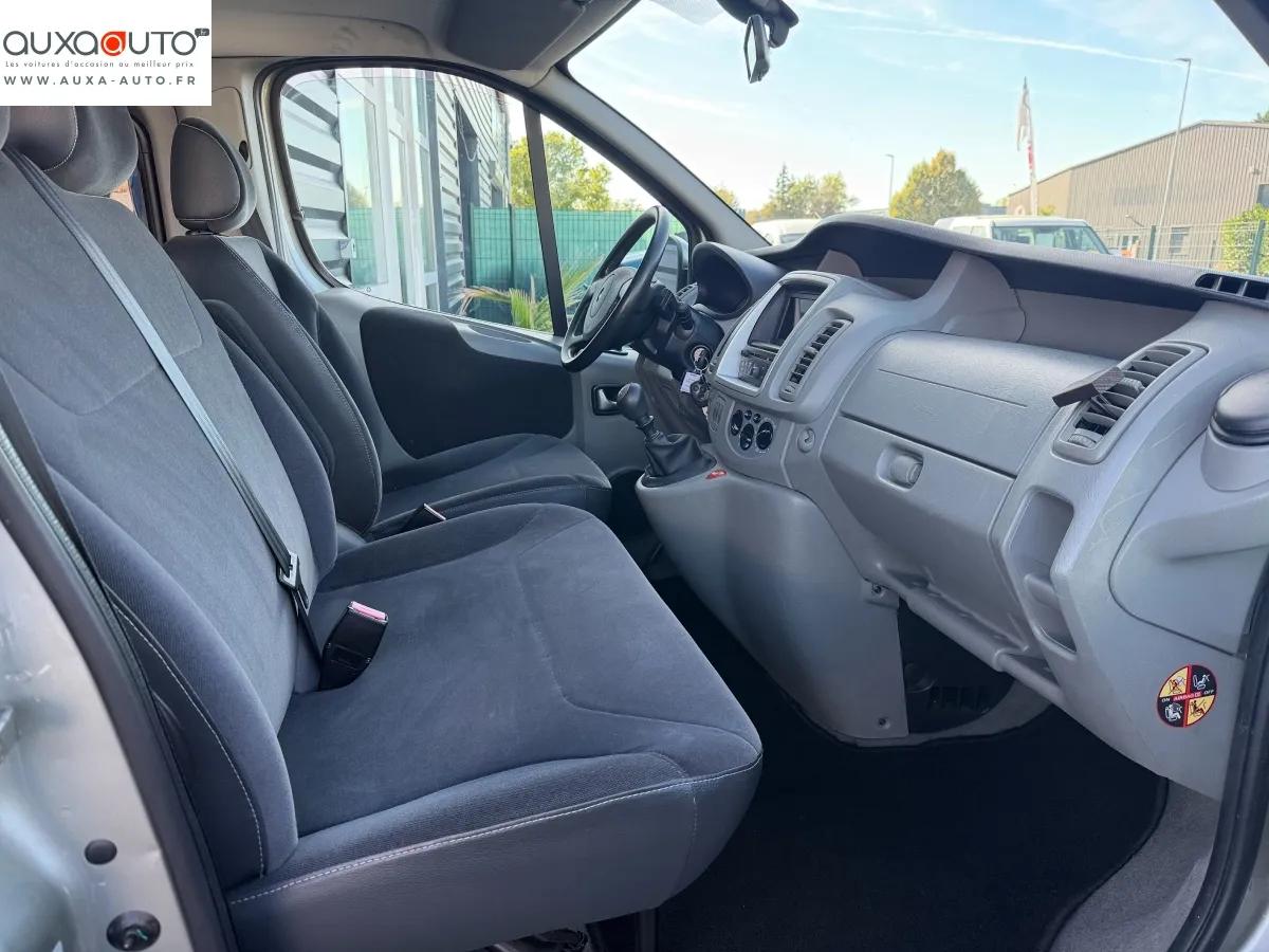 Renault Trafic 2014 - vue 12