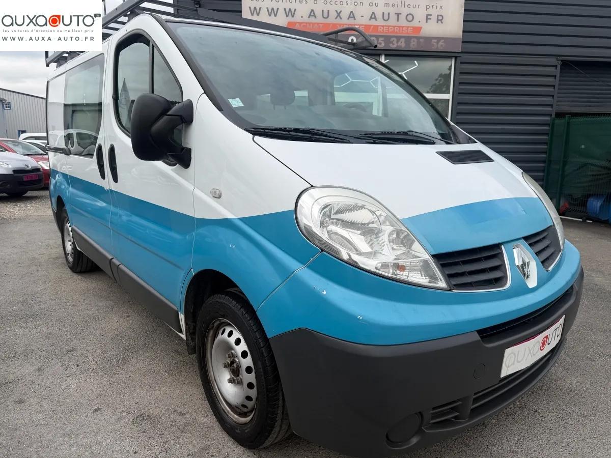 Renault Trafic Vu FOURGON 2.0 DCI 90 L1H1 2010 - vue 2