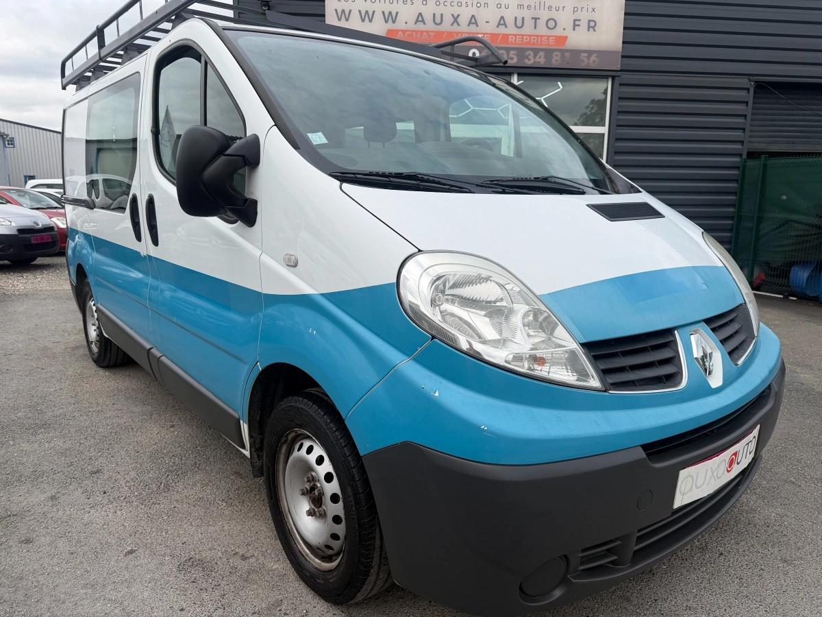 Renault Trafic Vu FOURGON 2.0 DCI 90 L1H1 2010 - vue 2