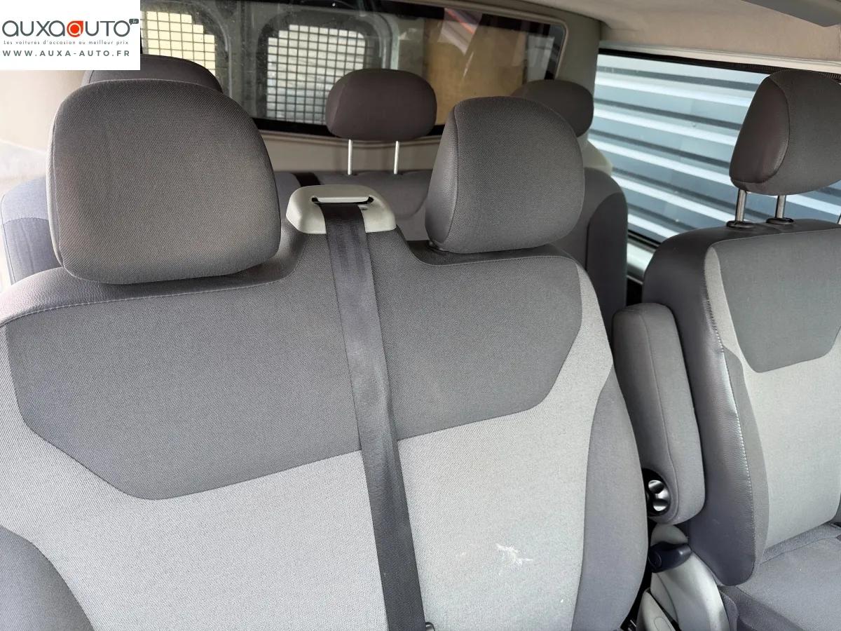 Renault Trafic Vu FOURGON 2.0 DCI 90 L1H1 2010 - vue 14