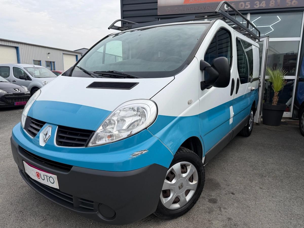 Renault Trafic Vu FOURGON 2.0 DCI 90 L1H1 2011 - vue 8