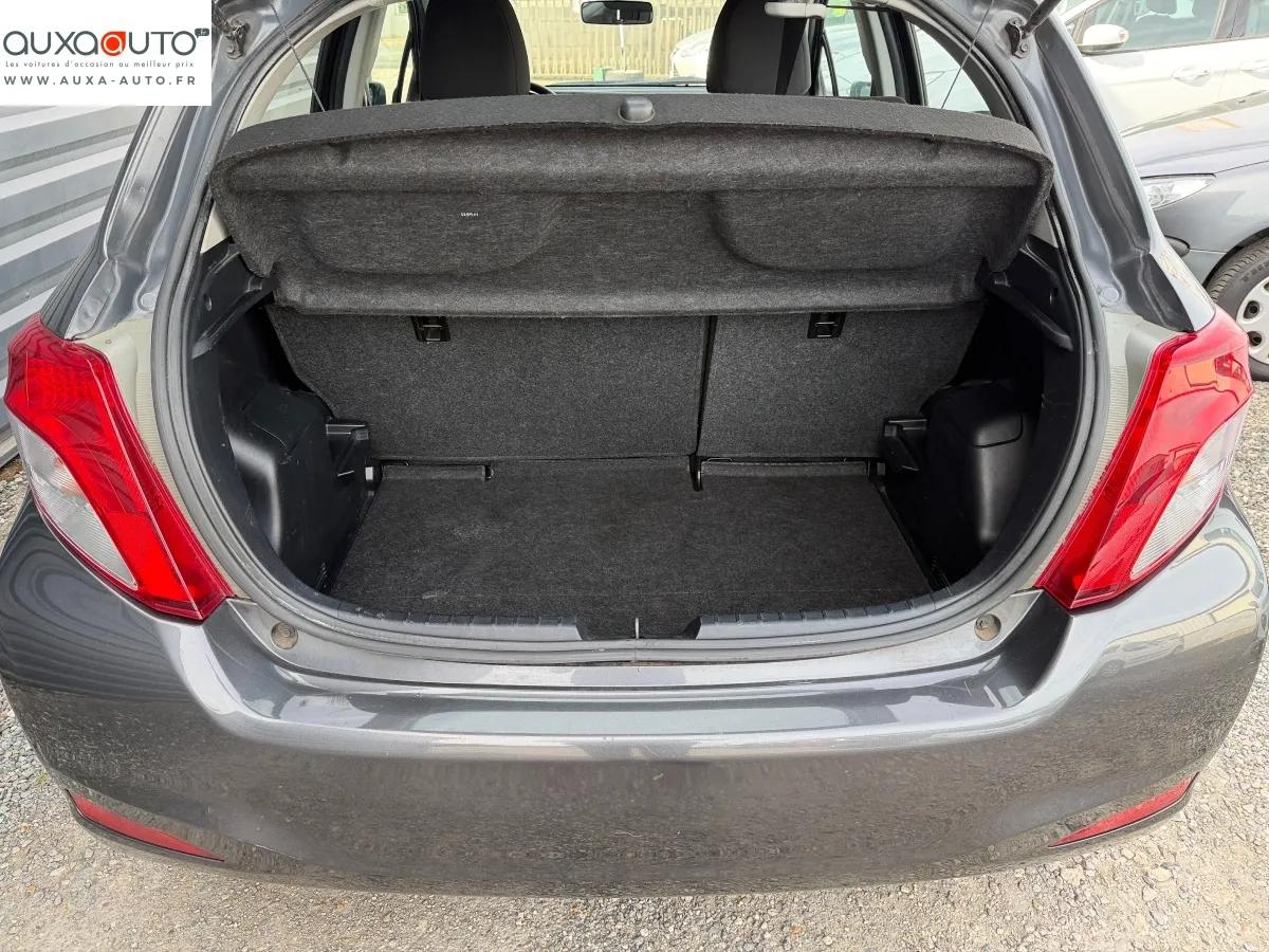 Toyota Yaris 1.4 D4D 90 STYLE 2012 - vue 16