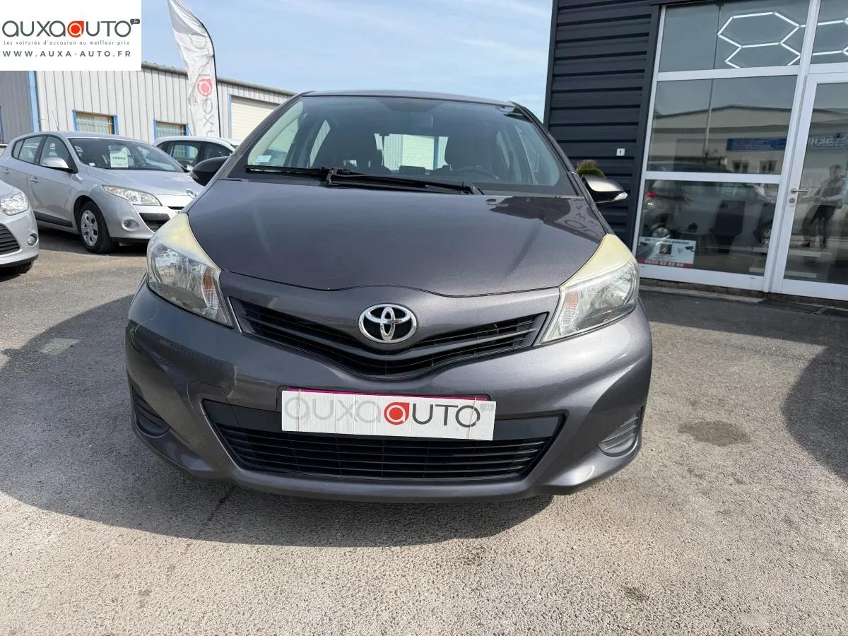 Toyota Yaris 1.4 D4D 90 STYLE 2012 - vue 6