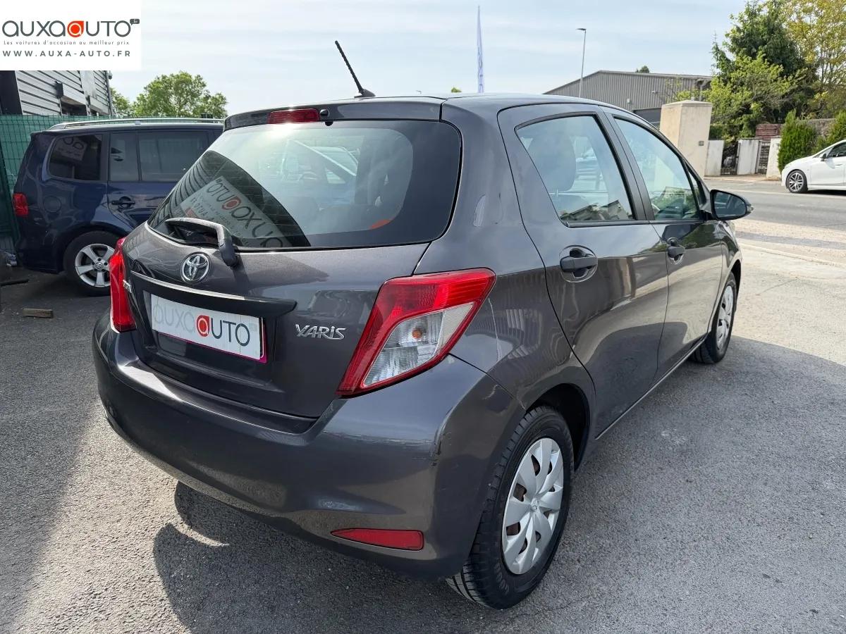 Toyota Yaris 1.4 D4D 90 STYLE 2012 - vue 9