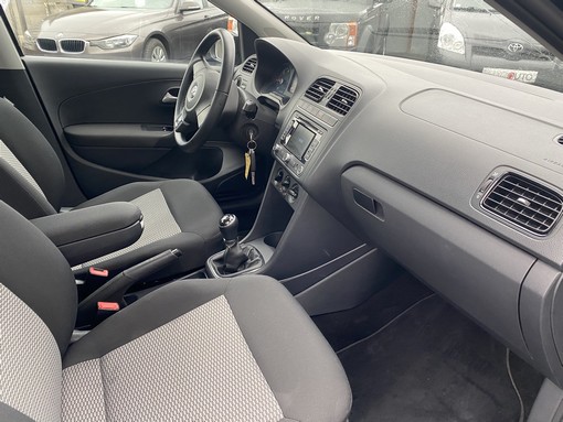 Volkswagen Polo 1.2 TDI 75ch 2013 - vue 4