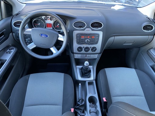Ford Focus Clipper 1.6 TDCI 90 Ch 2010 - vue 6