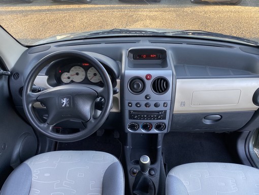 Peugeot Partner 1.4 75ch 2005 - vue 6