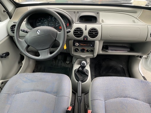 Renault Kangoo 1.4 Expression 75 Ch 2003 - vue 6