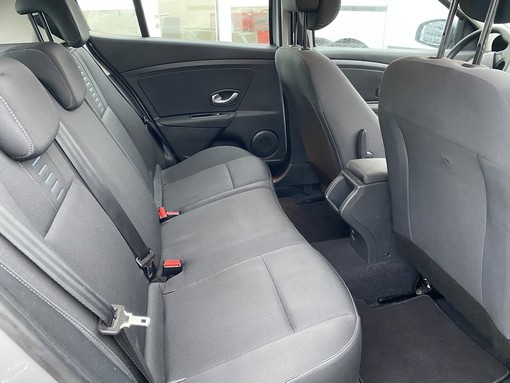 Renault Megane 1.5 DCI 90 Ch 2009 - vue 5