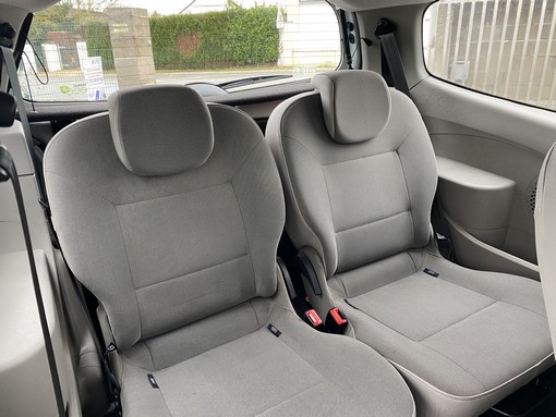 Renault Twingo 1.5 DCI 65 Ch expression 2010 - vue 5