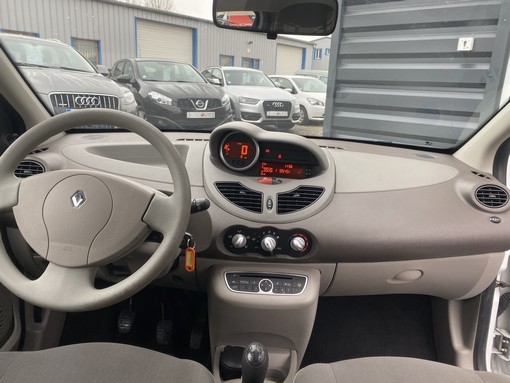 Renault Twingo 1.5 DCI 65 Ch expression 2010 - vue 7