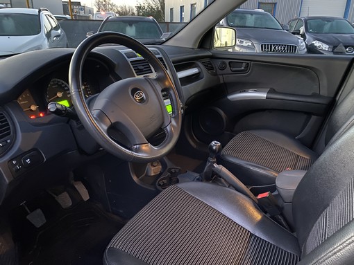Kia Sportage 2.0 Crdi 112ch 2006 - vue 3