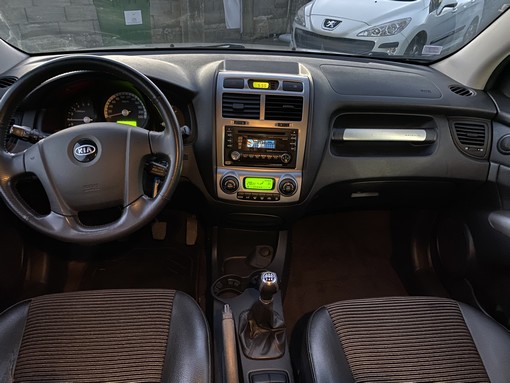 Kia Sportage 2.0 Crdi 112ch 2006 - vue 5