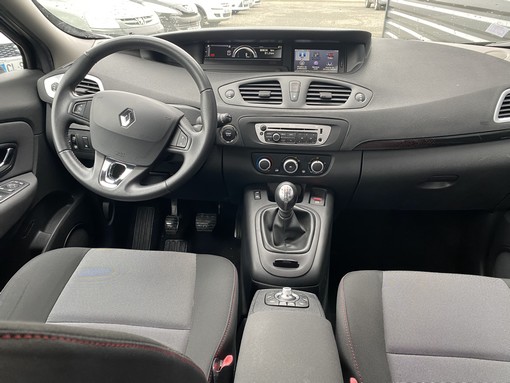 Renault Grand Scenic 1.5 DCI 110 Ch 2013 - vue 4