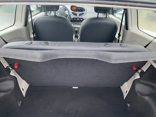 Renault Twingo 1.5 DCI 65 Ch 2010 - vue 6