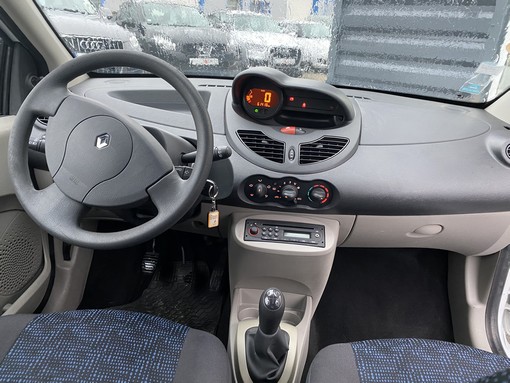 Renault Twingo 1.5 DCI 65 Ch 2010 - vue 7