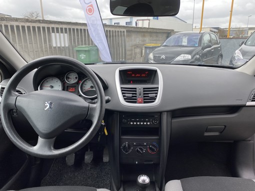Peugeot 207 1.4 HDI 70ch 2008 - vue 5