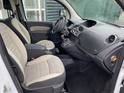 Renault Kangoo 1.5 DCI 75 Ch tomtom 2012 - vue 4