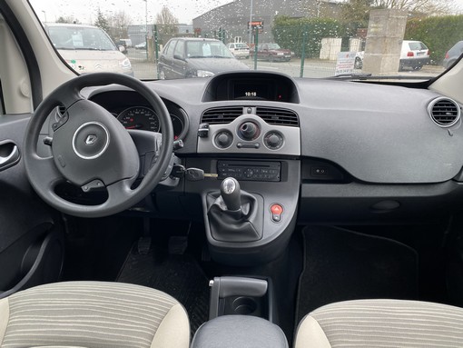 Renault Kangoo 1.5 DCI 75 Ch tomtom 2012 - vue 6