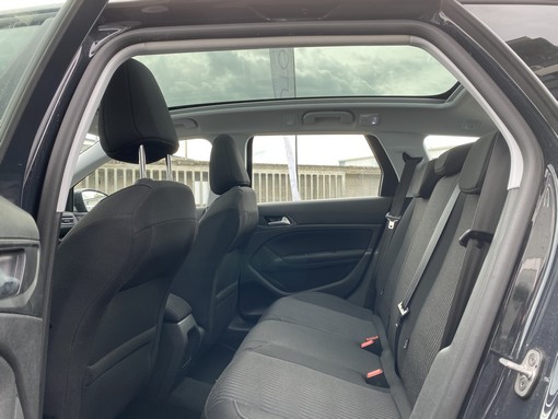 Peugeot 308 1.6 HDI 92 Ch 2014 - vue 7
