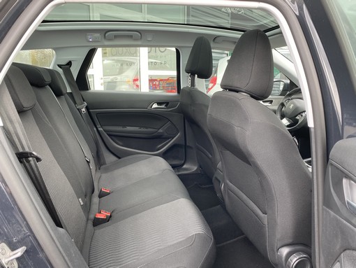 Peugeot 308 1.6 HDI 92 Ch 2014 - vue 8