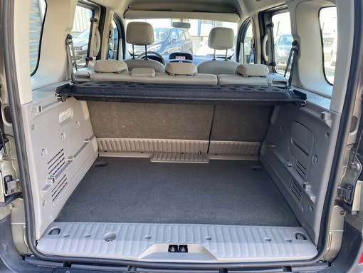 Renault Kangoo 1.5 DCI 85 Ch 2010 - vue 5
