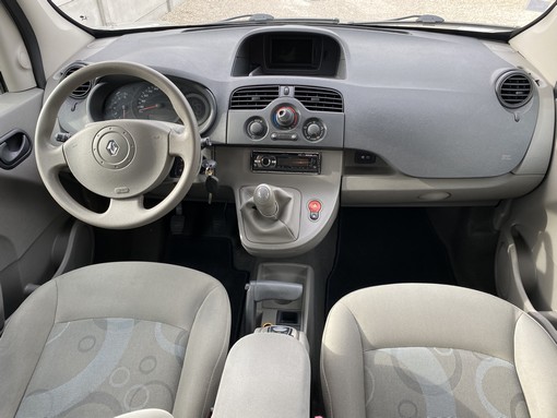 Renault Kangoo 1.5 DCI 85 Ch 2010 - vue 6