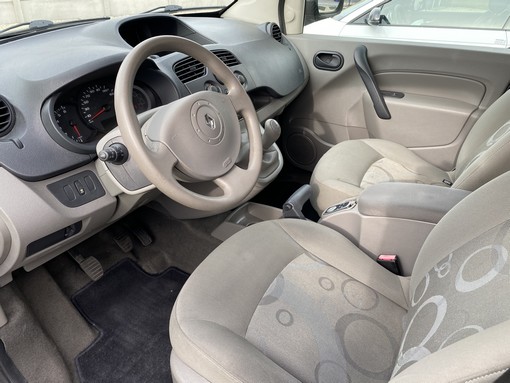 Renault Kangoo 1.5 DCI 85 Ch 2010 - vue 9
