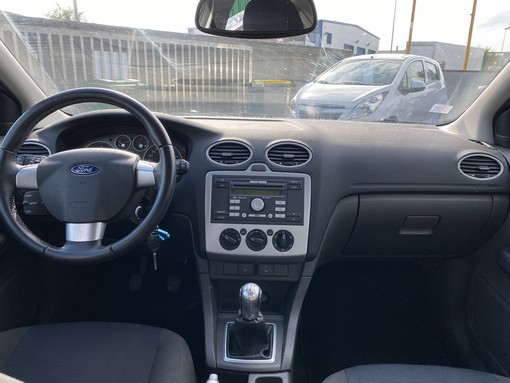 Ford Focus 1.8 TDCI 115ch 2006 - vue 7