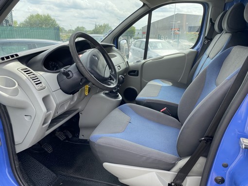 Renault Trafic L2H1 2.0 DCI 115 Ch 10990 ht soit 13148€ ttc 2014 - vue 4
