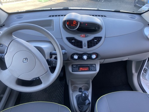 Renault Twingo 1.5 DCI 75ch 2013 - vue 9