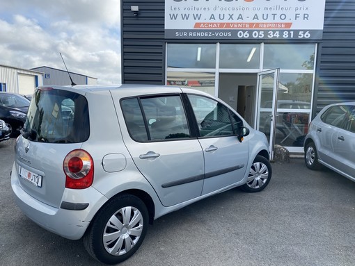Renault Modus 1.5 DCI 65 Ch authentique 2005 - vue 2