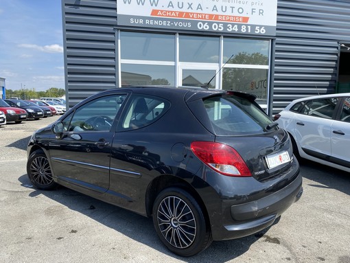 Peugeot 207 1.6 HDI 92 Ch 99g 2010 - vue 3