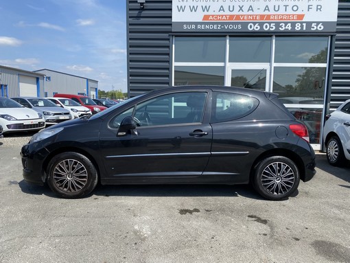 Peugeot 207 1.6 HDI 92 Ch 99g 2010 - vue 5